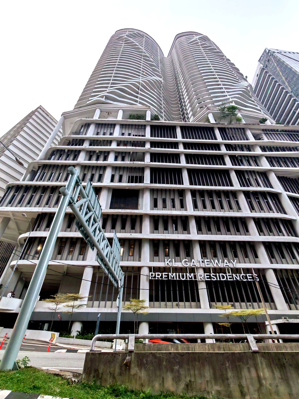 KL Gateway Premium Residences Review 2026: Prices & Rent